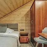 Swoboda Jacuzzi & Sauna Отель типа 