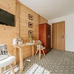 Swoboda Jacuzzi&sauna- 100 M Stok Narciarski Bed & Breakfast Zakopane